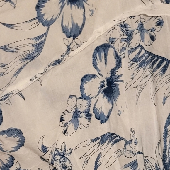 Floral Blue and White Dress - Picture 4 of 8